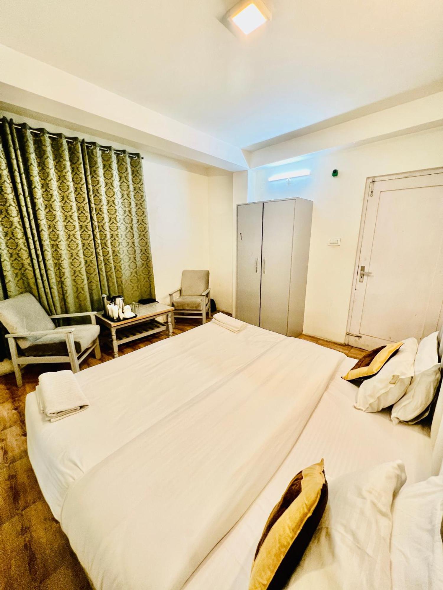 Hotel Green Link -#Near Volvo Bus Stand #Mountain View #River View #Open Terrace Manali  Bagian luar foto